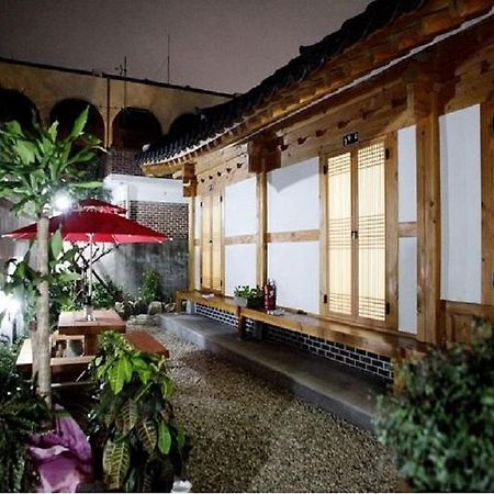 Heungbuga Hanok Jeonju Exterior foto
